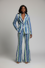 Load image into Gallery viewer, Sequined jacket and pants on African American model
